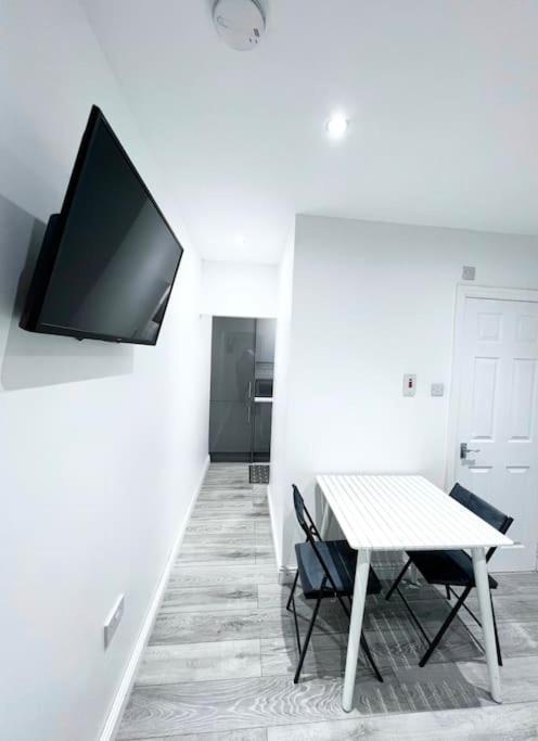 Modern Studio Near Nec With Free Parking - Prime Location Sheldon  Eksteriør bilde
